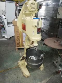 (株)愛工製作所　縦型ミキサー30L　AM-30