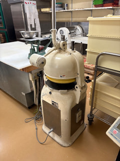 (株)愛工製作所　半自動丸目機　ERIKA  AICOH