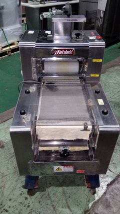 コトブキベーキングマシン　ミニモルダー2段ローラー　KM6002MB