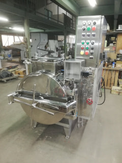 (株)飯田製作所　ジャケット式蒸練機　2TN