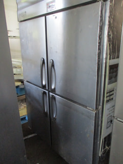 ホシザキ電機(株)　縦型冷凍冷蔵庫（2冷凍2冷蔵）HRF-120LZF3
